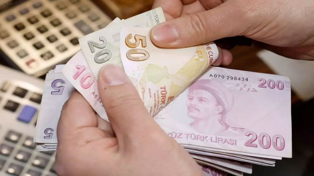 SSK ve Bağ-Kur Emeklisi İçin Kök Maaş Sistemi Değişti: Yeni Zam Tablosu Netleşti