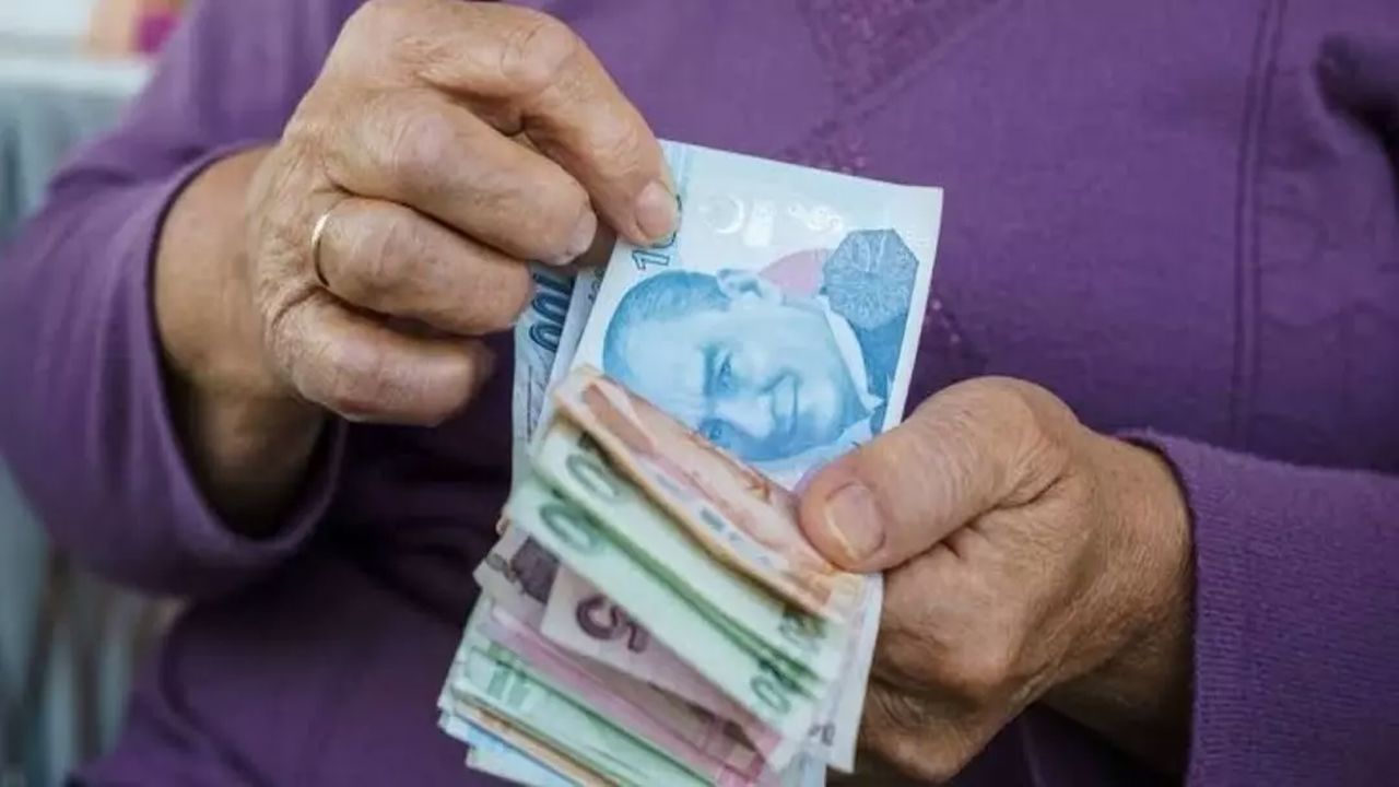 20 bin tl olan en düşük emekli maaşı yeniden değişiyor
